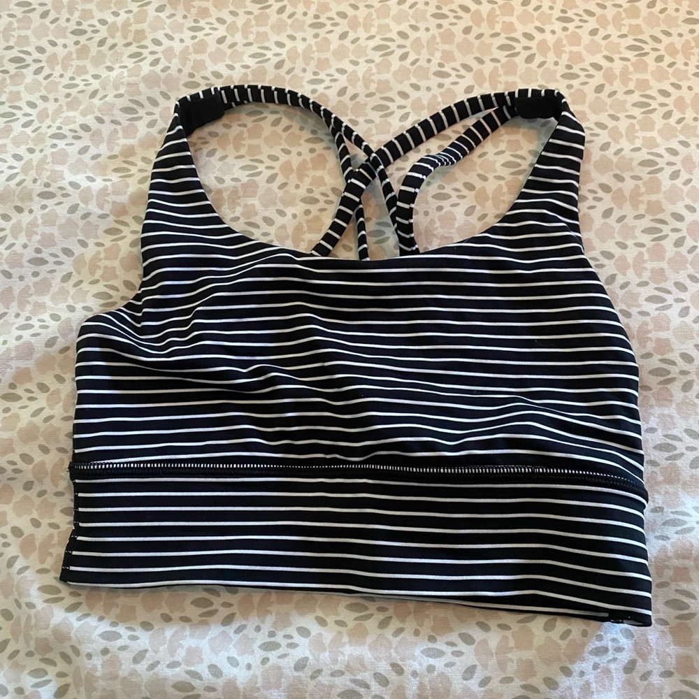 Lululemon sports bra
